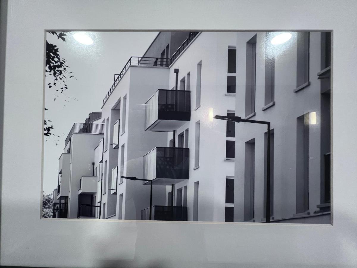 Chambre Individuelle Dans Un Appartement A 37 De Champs Elysees Sartrouville Eksteriør bilde